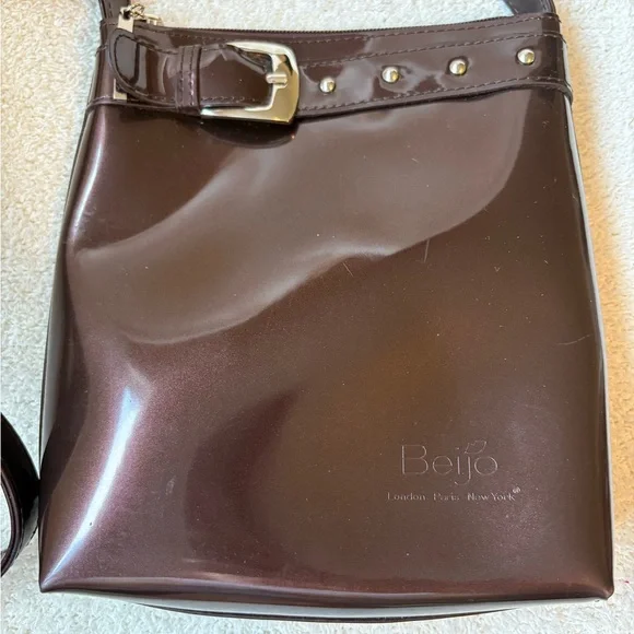 Beijo Brown Patent Leather Crossbody Bag Purse - Picture 12 of 12